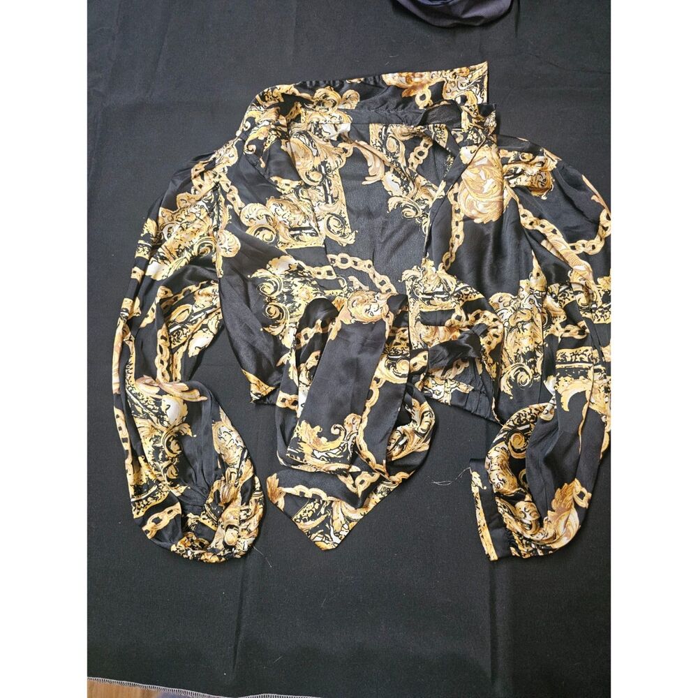 Live 4 Truth Women's Baroque Chain Print Long Sleeve Wrap Top - Black & Gold